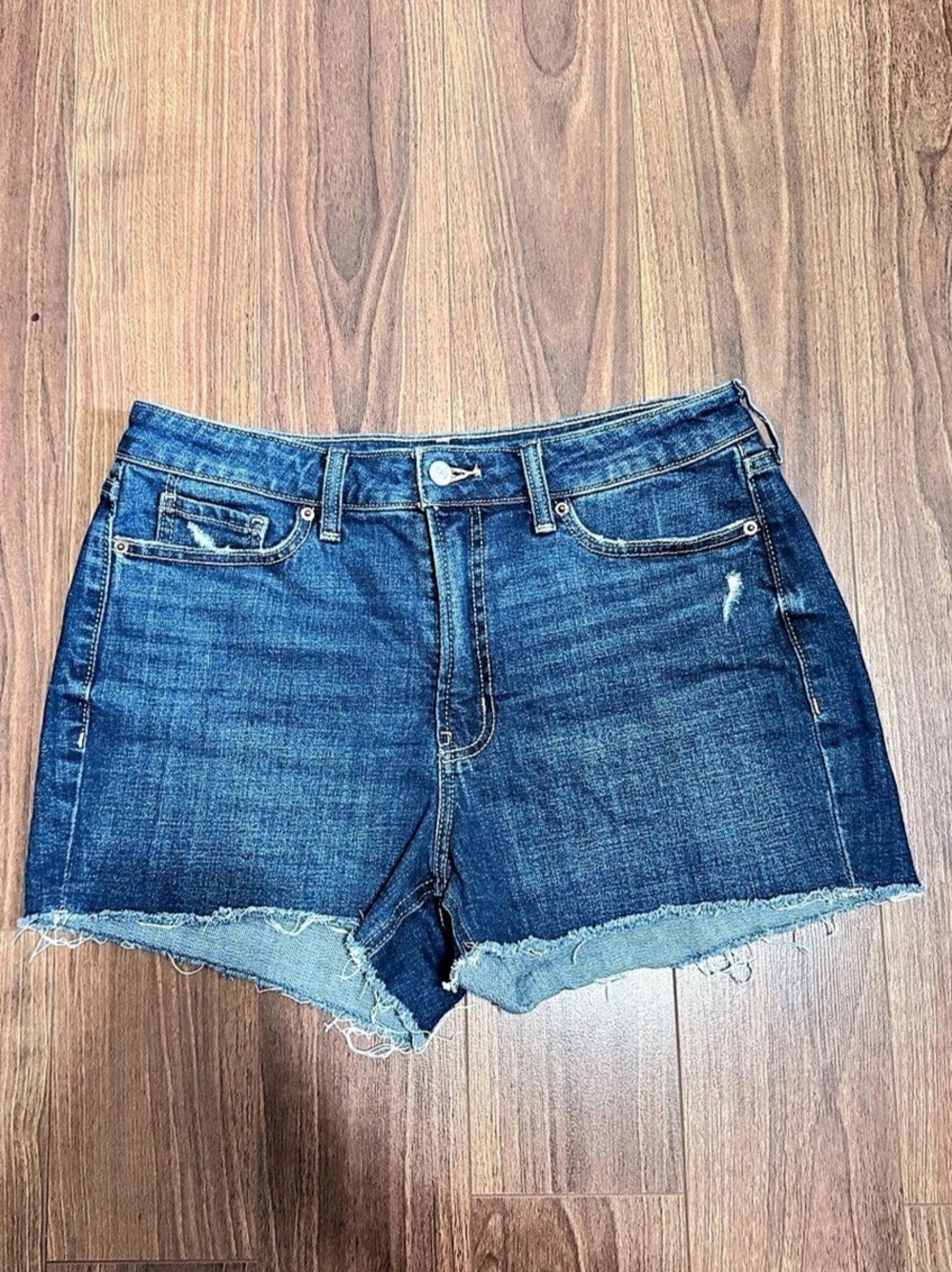 Old Navy Mid-Rise Boyfriend Shorts Blue Size 10